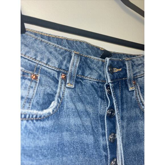 H&M Distressed Light Wash ankle cropped‎ Jeans Ripped Denim Casual Size 4 - Picture 4 of 7